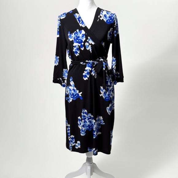 Covington Black & Blue Floral Tie Waist V-Neck Dress Medium Petite 🌸🖤💙 - Picture 1 of 15